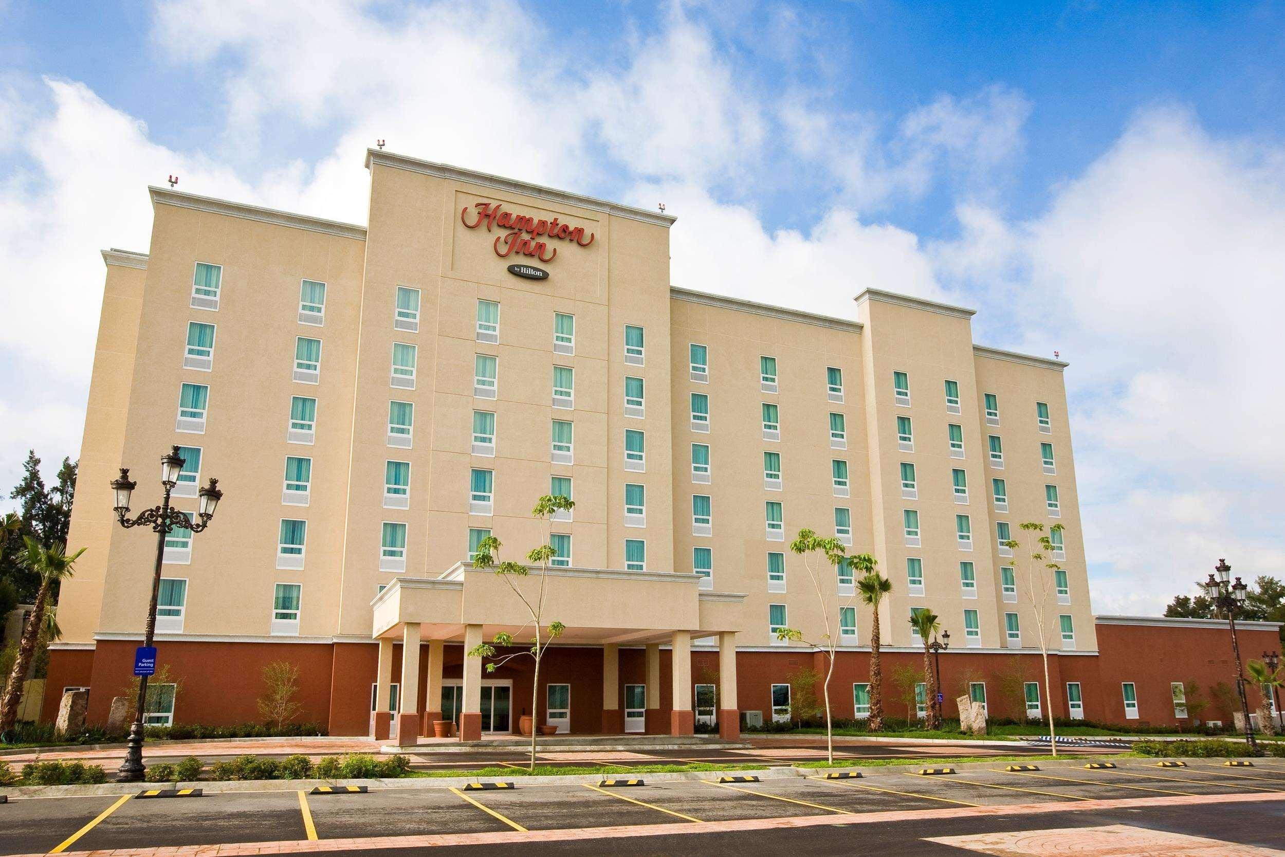 Hampton Inn by Hilton Guadalajara-Aeropuerto Las Pintas Bagian luar foto